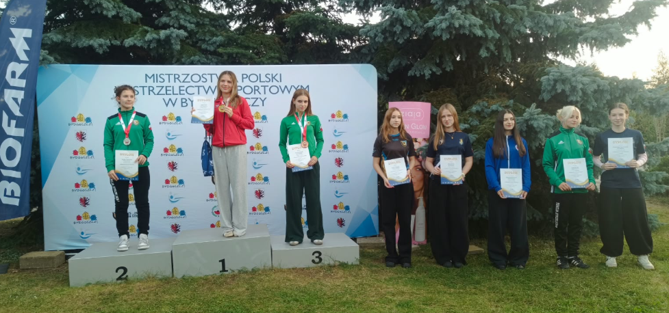 Karabin 40 strzałów z pozycji leżącej